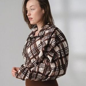 Vitality Ethos windbreaker in brown plaid, small